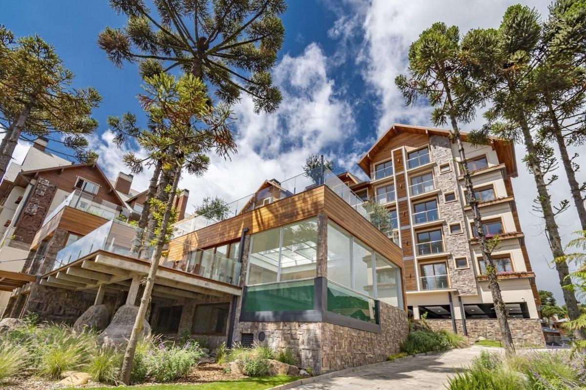 Rosa Edificio Bellagio Canela Com Infraestrutura Completa Apartment Exterior photo